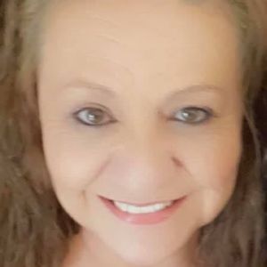 Meet your Posher, Cathy